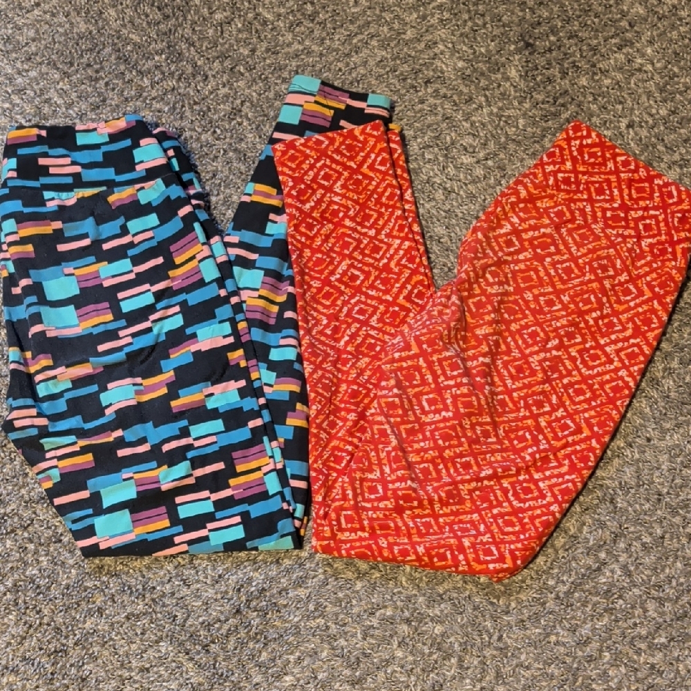 LuLaRoe Multicolor Patterned Leggings Set